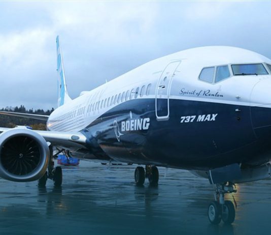 American Airlines warns to withdraw Boeing Max orders
