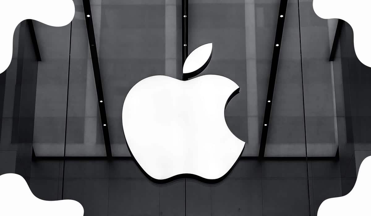 Apple Surges to over $2 Trillion Market Cap