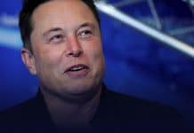 Musk says Tim Cook refused to meet with him on Apple buying Tesla