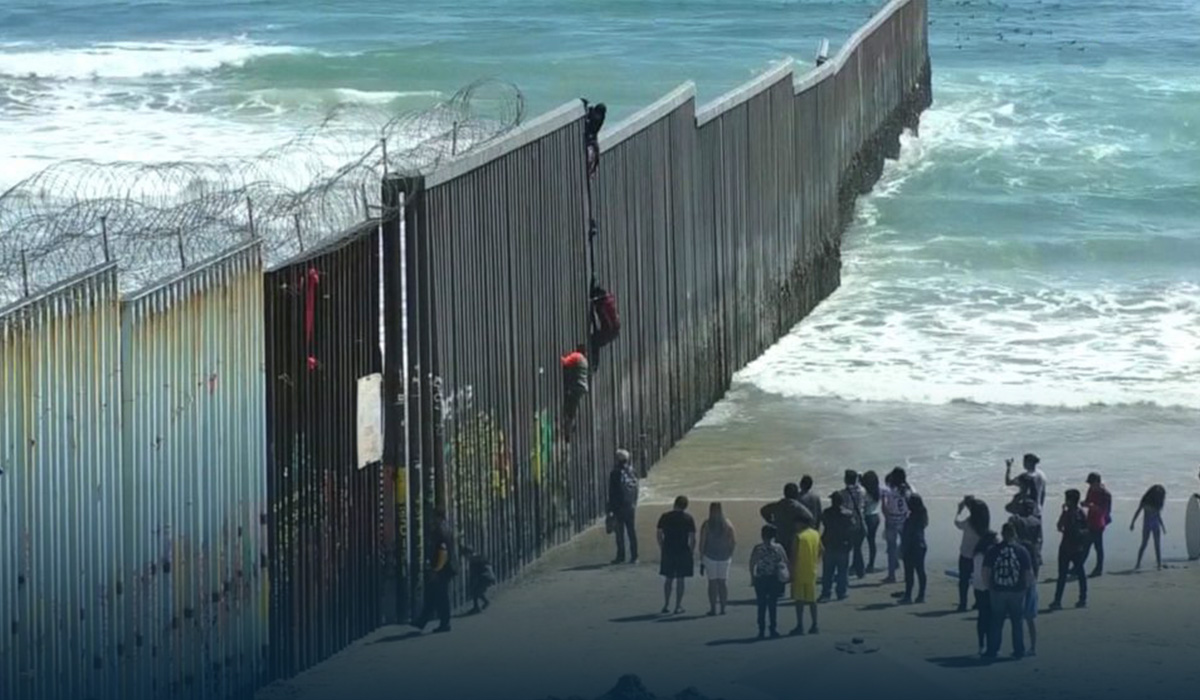 United States Border Crossing From Mexico