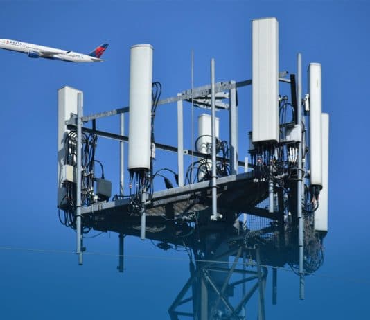 US Airline Chief Executives Warn C-Band 5G Could Cause "chaos" for U.S. flights