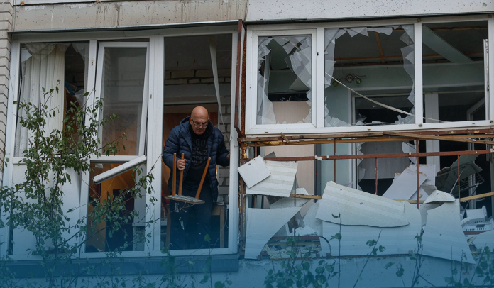 The Russian Armed Forces fired rockets and drones into Mykolaiv province and damaged two apartment buildings, killed one.